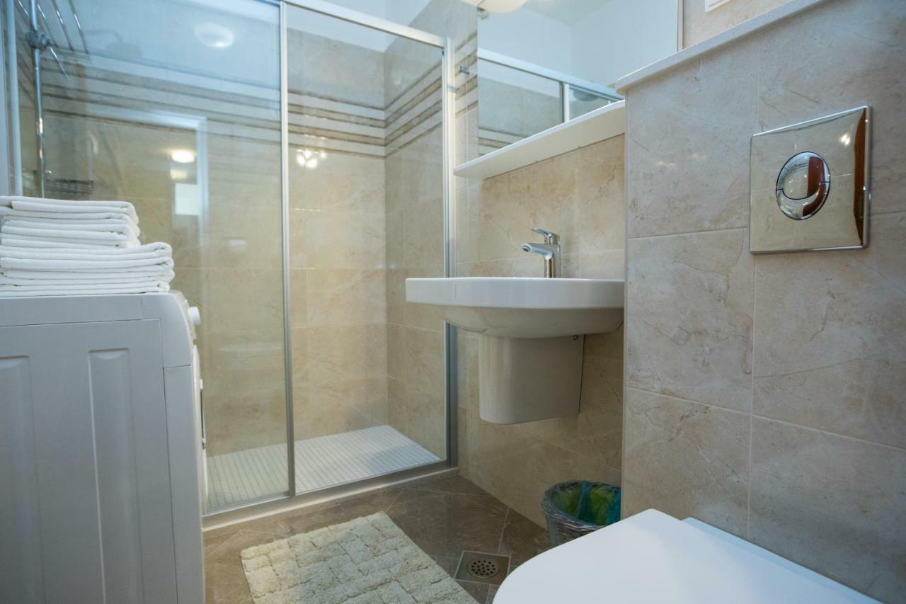 Ploce Marina Apartment